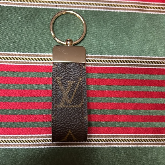 Louis Vuitton Mono Upcycled Key Ring - Picture 3 of 3